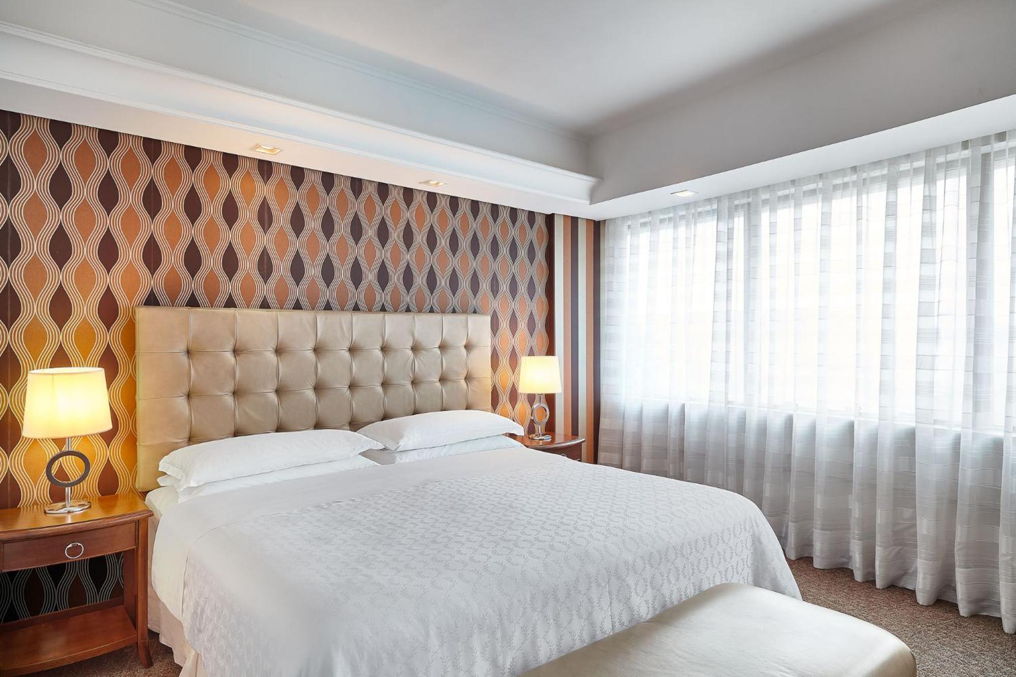 Hilton Porto Alegre, Brazil Hotel Exterior photo A bedroom at the hotel